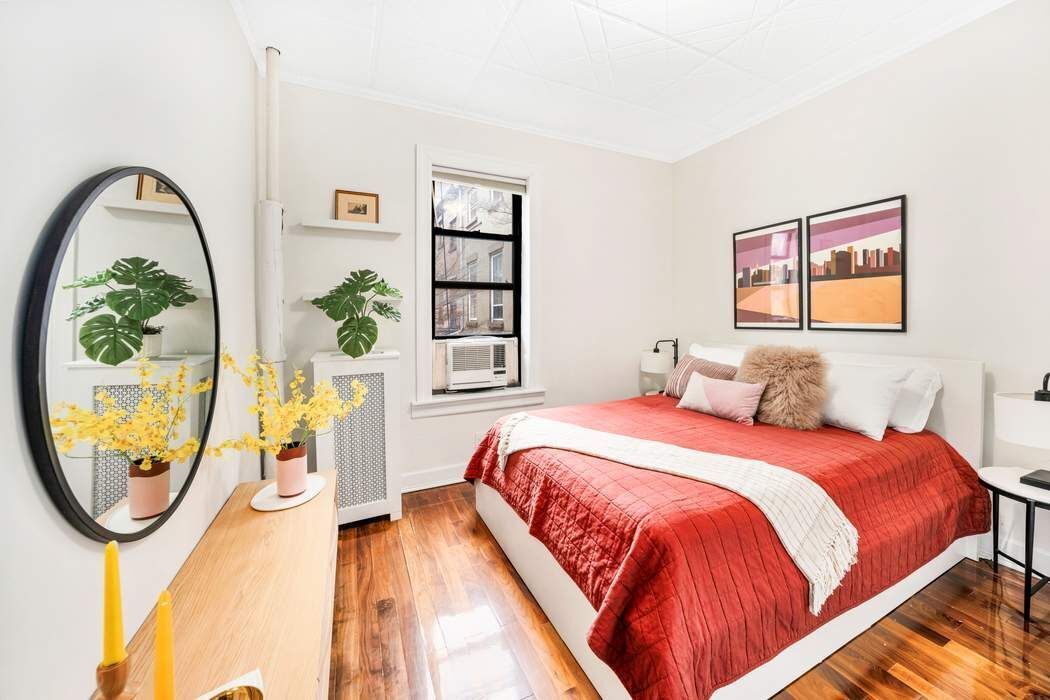 55 Hicks Street #34, Brooklyn Heights, Brooklyn, NY 11201 - Property photo 4 of 17