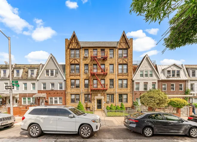 21-45 23rd Street, Ditmars Steinway, NY 11105
