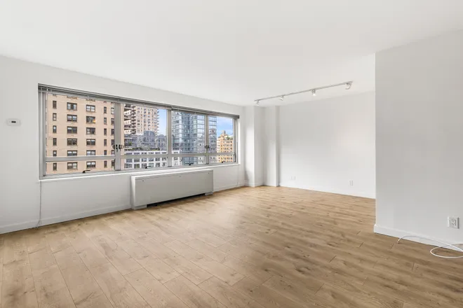 170 West End Avenue #15L, New York, NY 10023