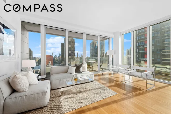 301 East 61st Street #16A, New York, NY 10065