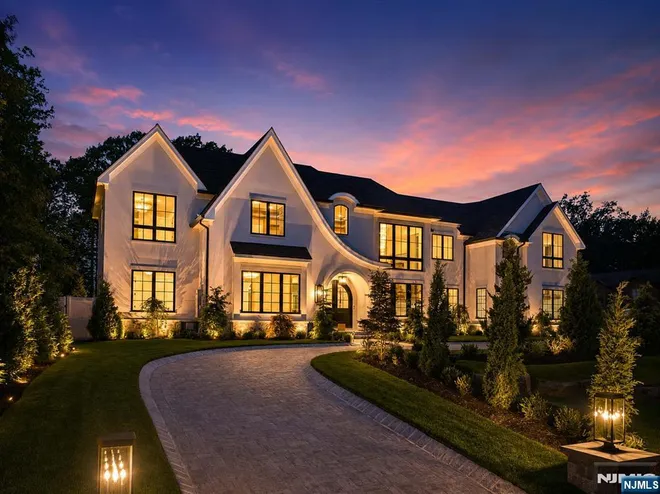 90 Essex, Tenafly, NJ 07670