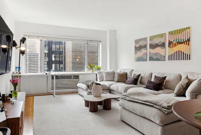 211 East 51st Street #9G, New York, NY 10022