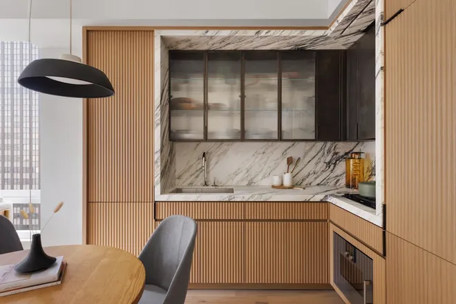 135 East 47th Street #23F, New York, NY 10017