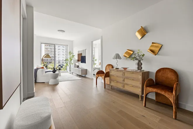 379 OCEAN Parkway #5B, Brooklyn, NY 11218