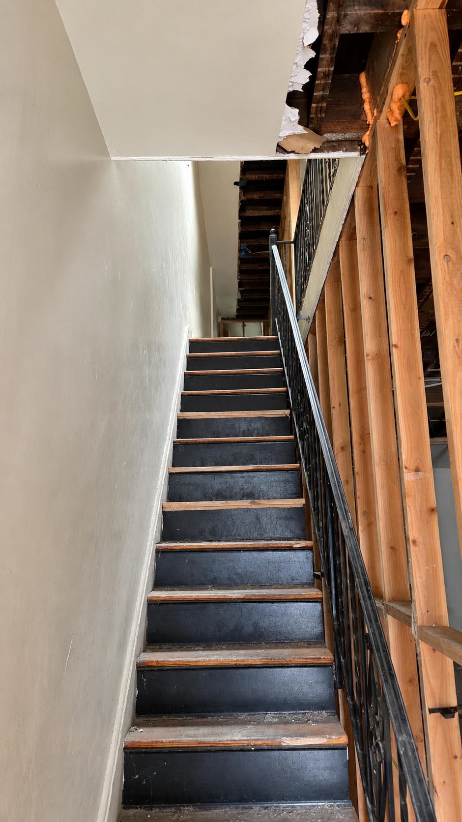 66 OAK Street, Jersey City, JC Bergen Lafayette, NJ 07304 - Property photo 3 of 9