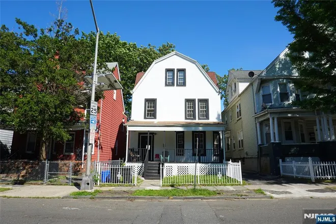 116 19th, East Orange, NJ 07017