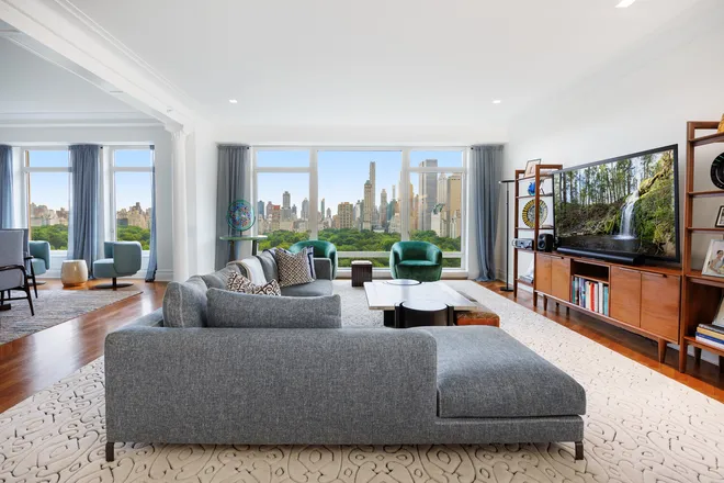 15 CENTRAL Park #15B, New York, NY 10023