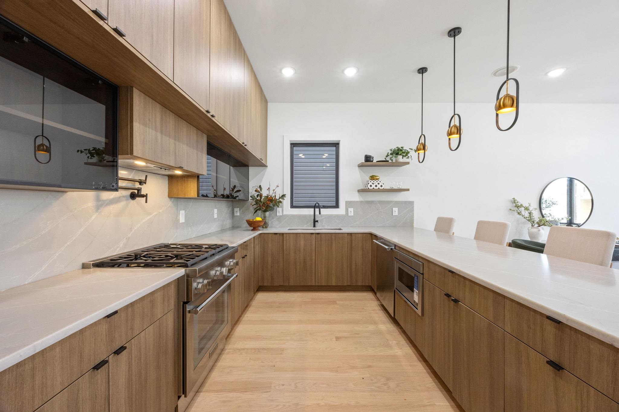 33 GRAHAM Street, Jersey City, JC Heights, NJ 07307 - Property photo 4 of 35