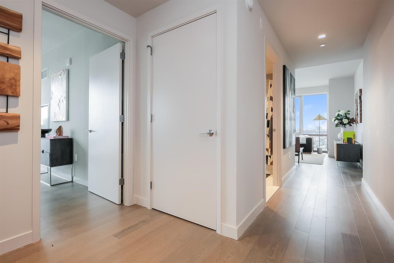 75 PARK LANE SOUTH, Jersey City, JC Downtown, NJ 07310 - Property photo 2 of 25