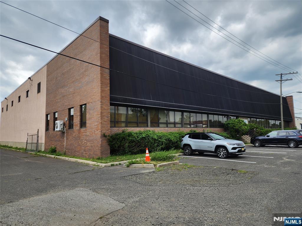 170 Roosevelt #A, Palisades Park Borough, Palisades Park, NJ 07650 - Property photo 4 of 13