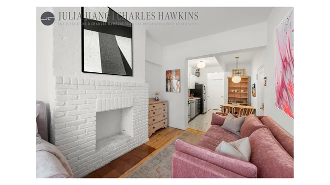 24 CORNELIA Street #2, New York, NY 10014