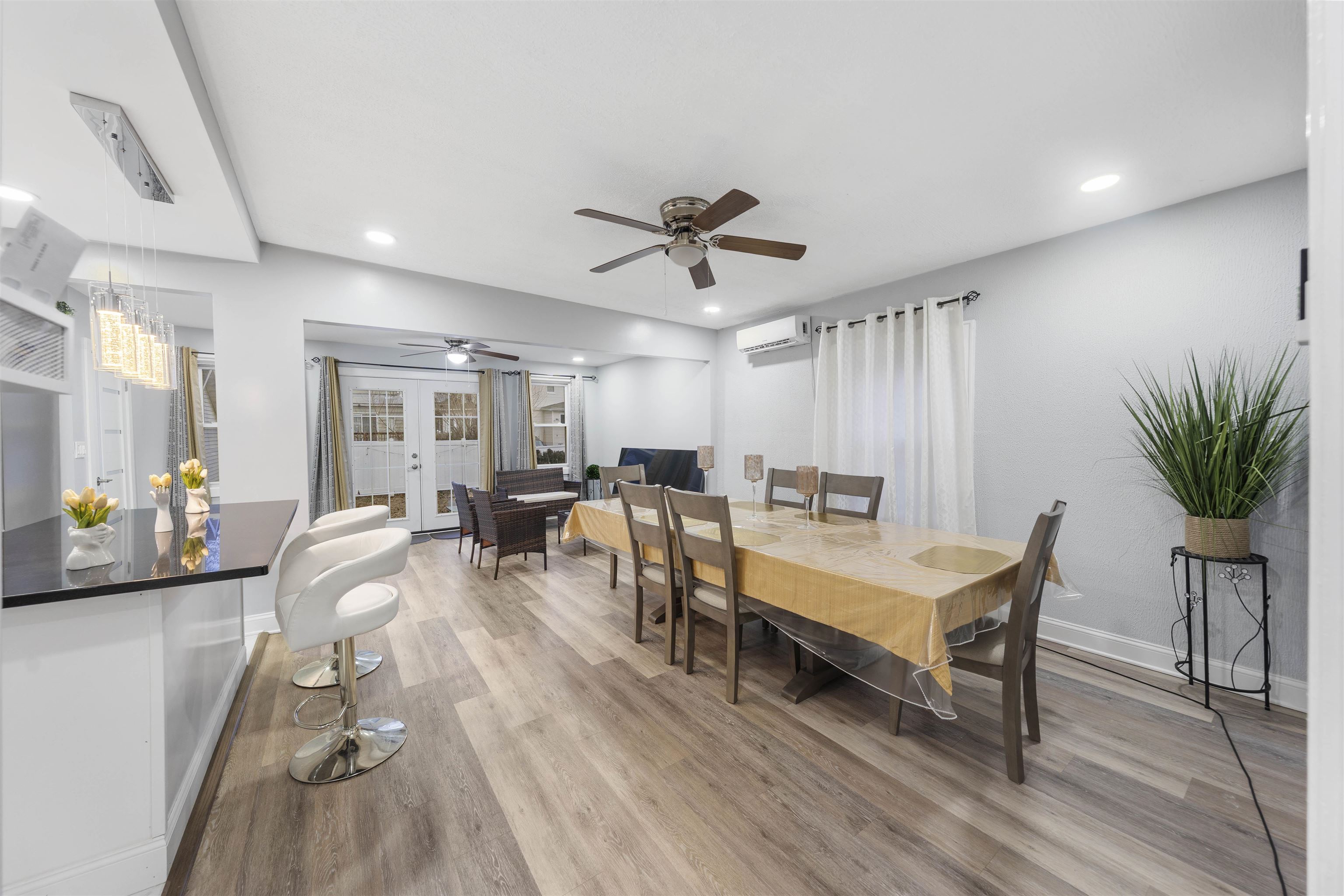 61-63 KEER Avenue, Newark City, Newark, NJ 07112 - Property photo 3 of 32