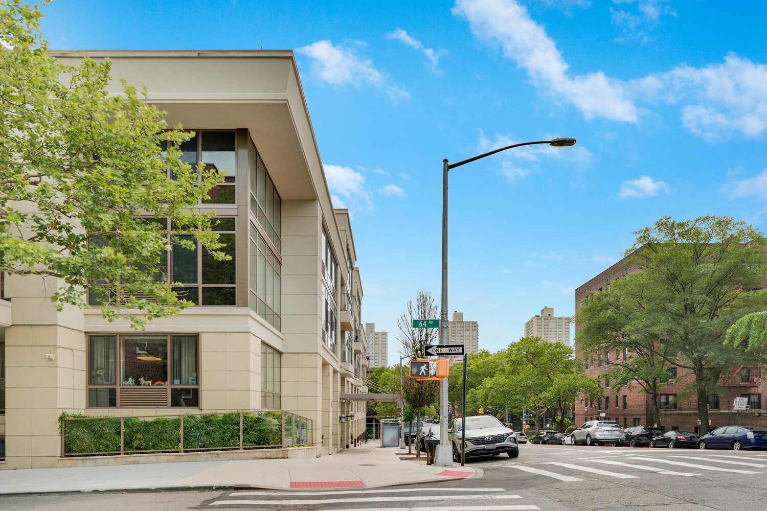 64-05 YELLOWSTONE Boulevard #111, Forest Hills, Queens, NY 11375 - Property photo 5 of 21