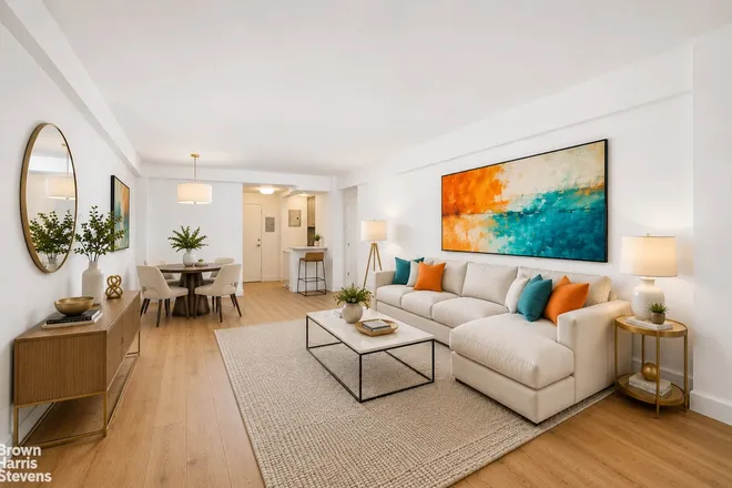 220 East 67th Street #3H, New York, NY 10021