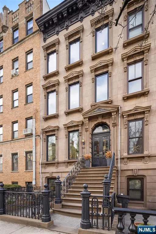 926 Hudson, Hoboken, NJ 07030