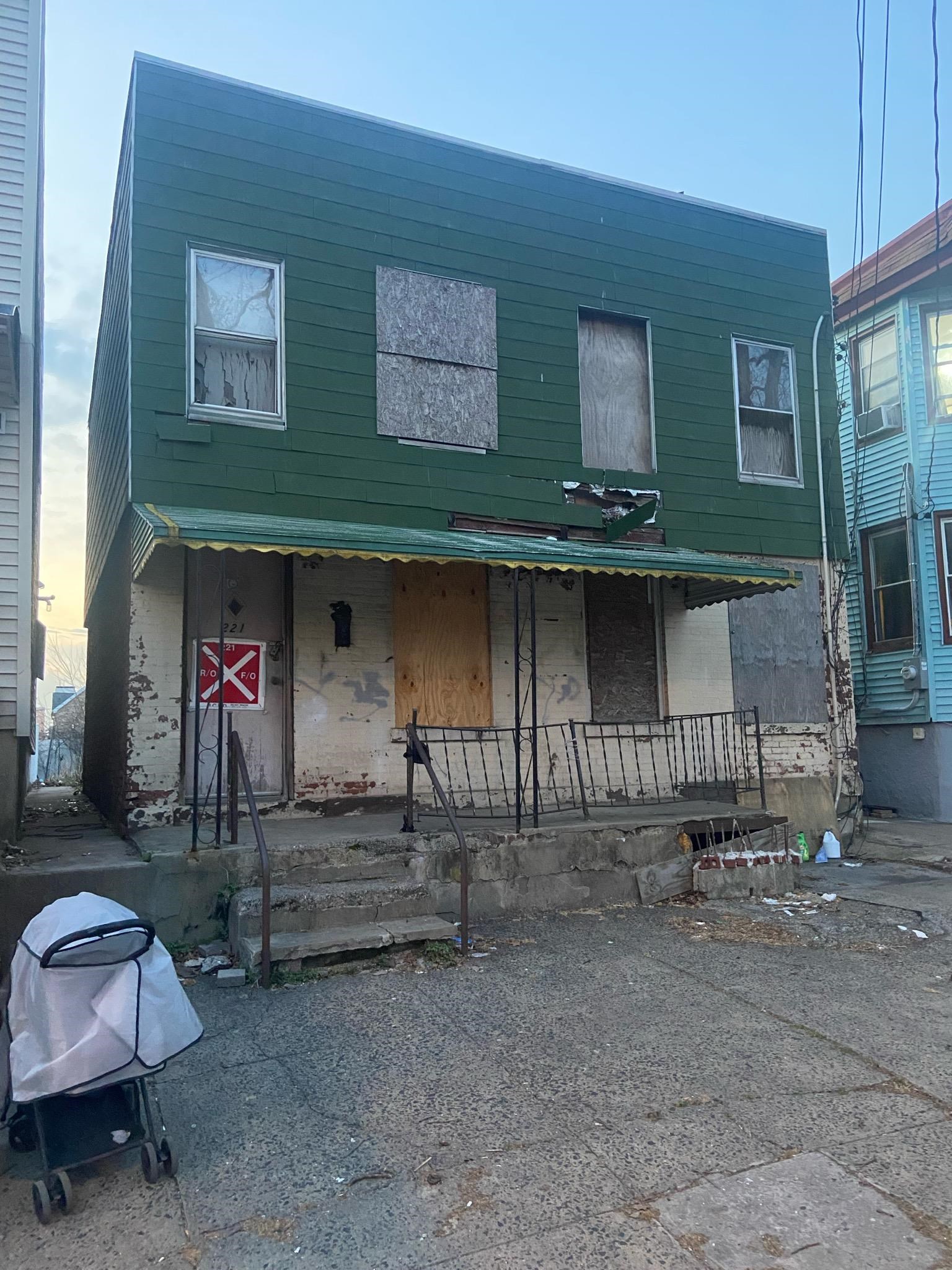 221 OLEAN Avenue, Jersey City, JC Journal Square, NJ 07306 - Property photo 4 of 5