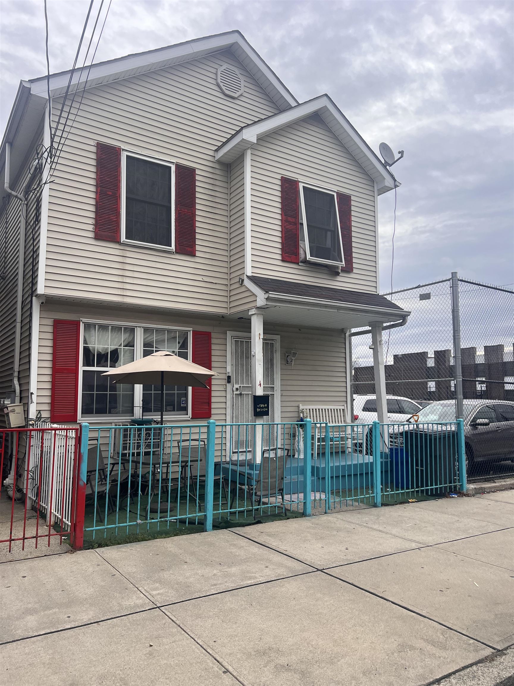 174 DWIGHT Street, Jersey City, JC Greenville, NJ 07305 - Property photo 2 of 11