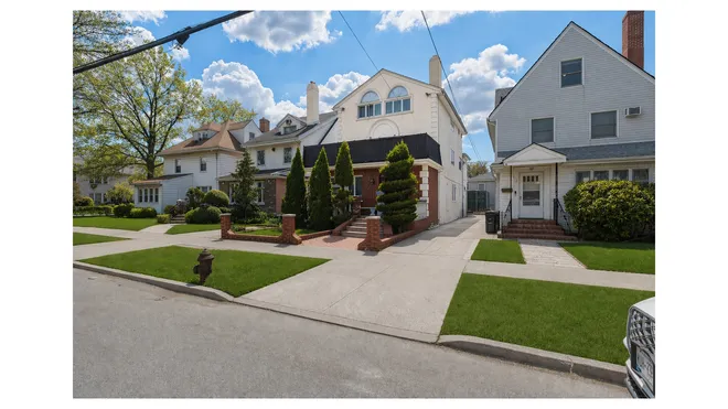 2112 Avenue L, Brooklyn, NY 11210