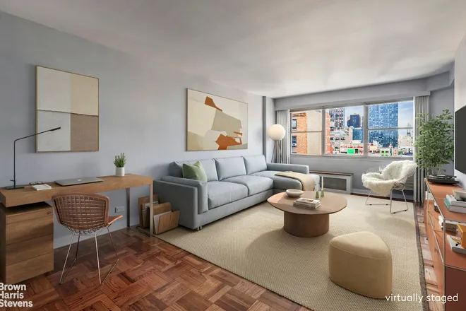 430 West 34th Street #17CD, New York, NY 10001