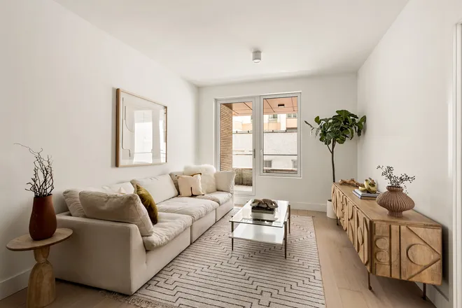 208 DELANCEY Street #2D, New York, NY 10002