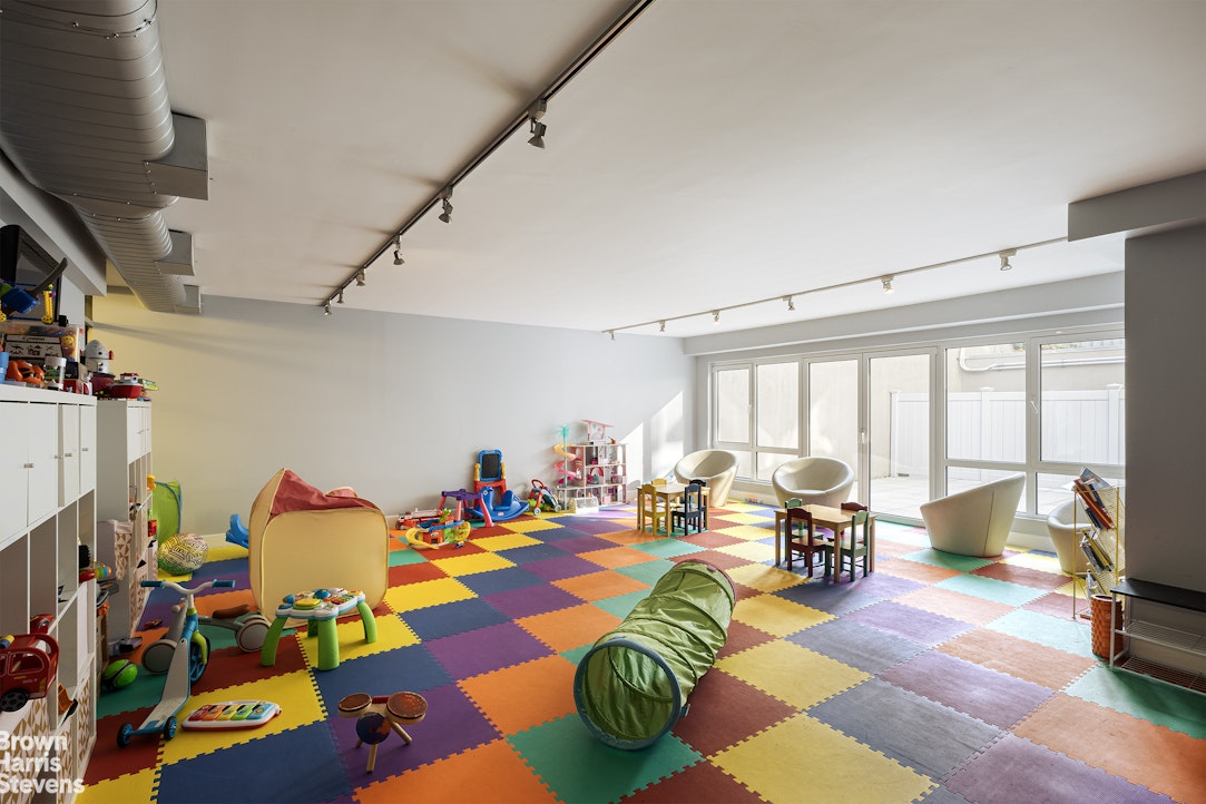 214 North 11th Street #3V, Williamsburg, Brooklyn, NY 11211 - Property photo 2 of 5