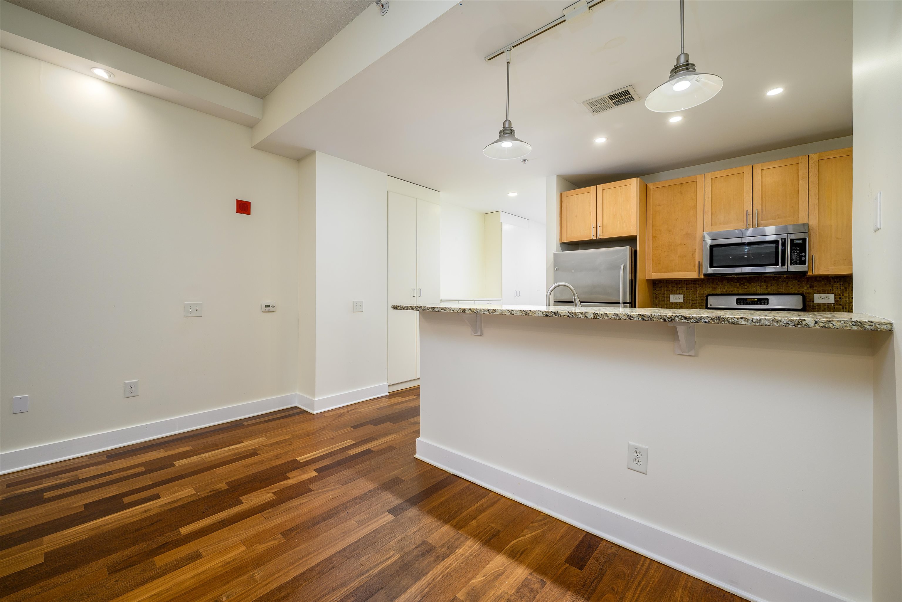 159 2nd Street, Jersey City, JC Downtown, NJ 07302 - Property photo 5 of 30