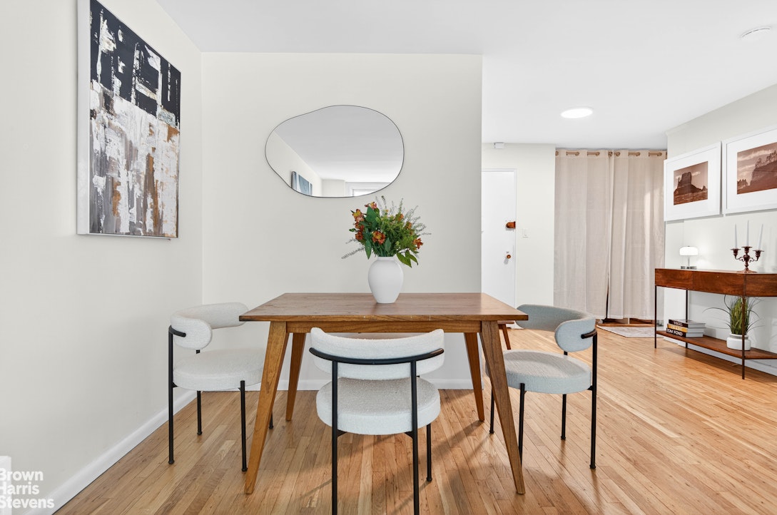 54 ORANGE Street #4F, Brooklyn Heights, Brooklyn, NY 11201 - Property photo 4 of 11
