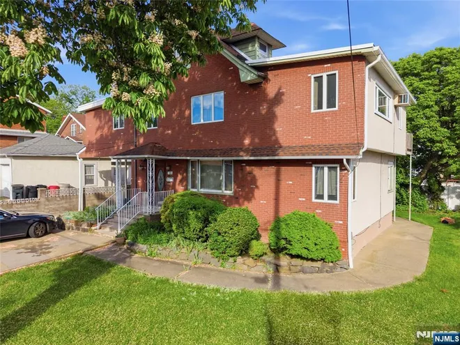 388 Highland, Cliffside Park, NJ 07010