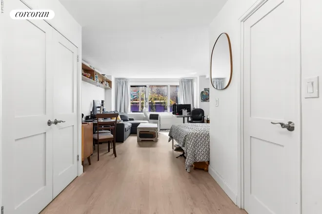 201 East 25th Street #2B, New York, NY 10010