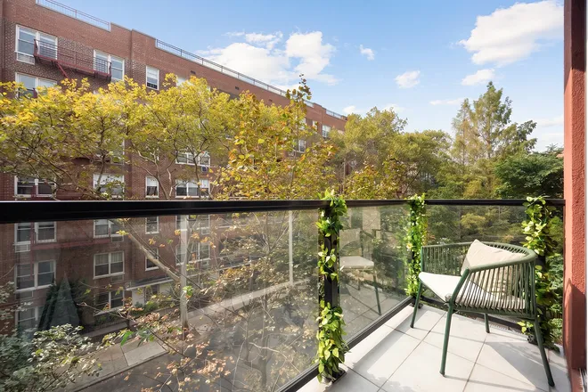 631 East 18th Street #3A, Brooklyn, NY 11226