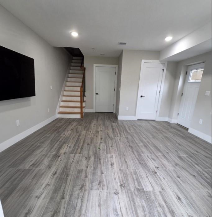40 WRIGHT Avenue, Jersey City, JC West Bergen, NJ 07306 - Property photo 3 of 25