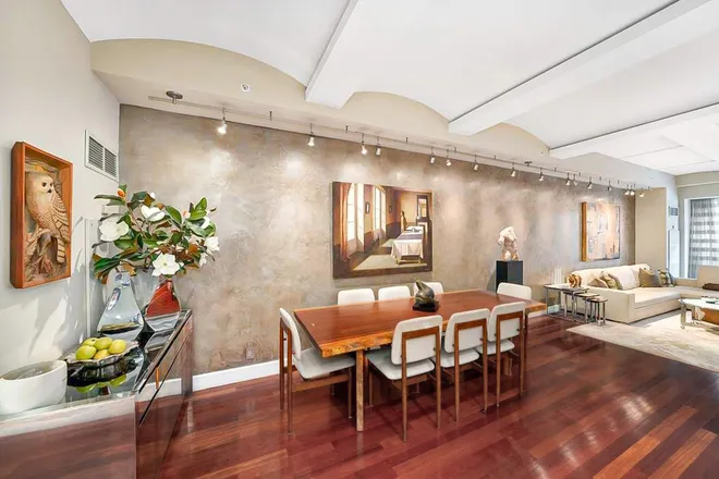 43 West 64th Street #4B, New York, NY 10023