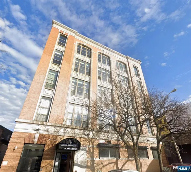 175 Broadway #205, Paterson, NJ 07505