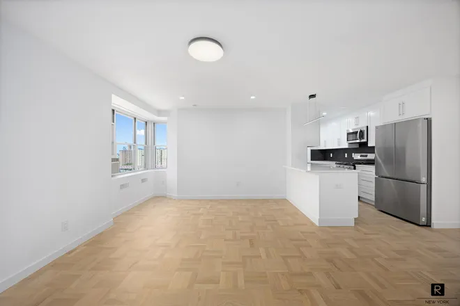 477 Fdr Drive #M-1602, New York, NY 10002