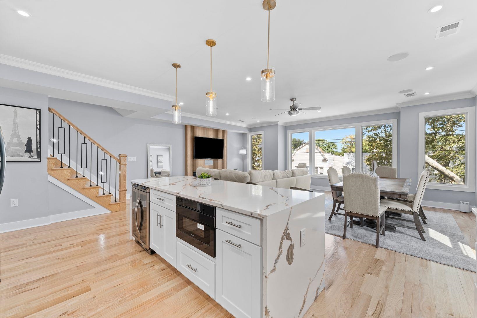 335 VIRGINIA Avenue, Jersey City, JC West Bergen, NJ 07304 - Property photo 2 of 40
