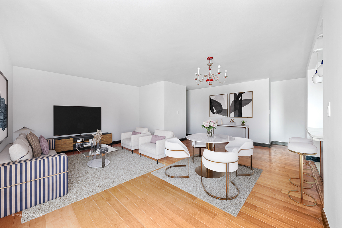 212 East Broadway #G701, Lower East Side, Manhattan, NY 10002 - Property photo 3 of 13