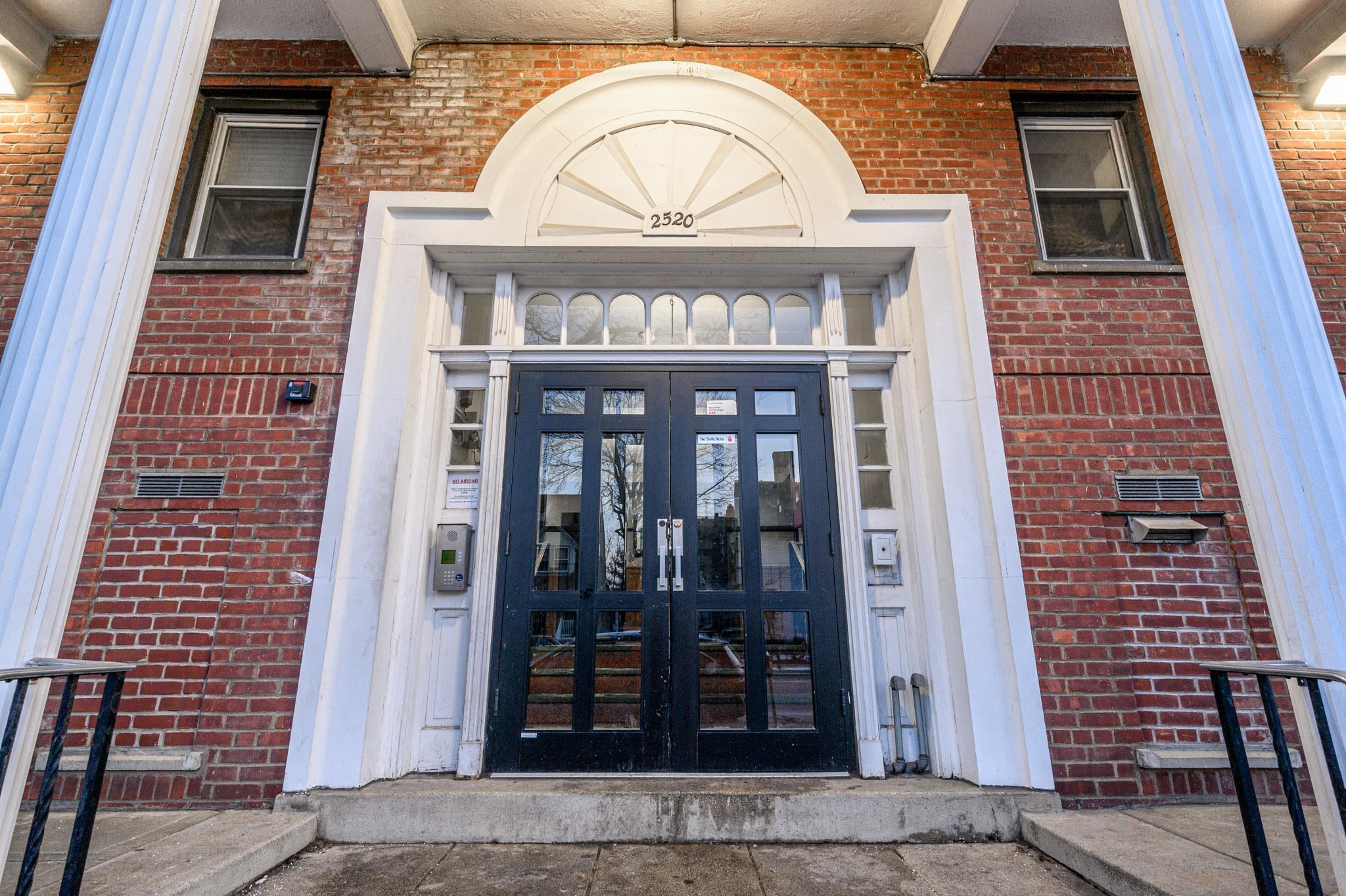 2520 JOHN F KENNEDY Boulevard, Jersey City, JC Journal Square, NJ 07304 - Property photo 2 of 22