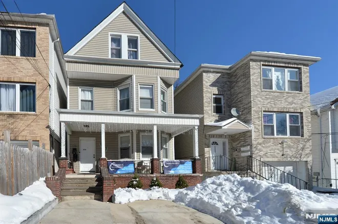 135 Scheerer, Newark, NJ 07112