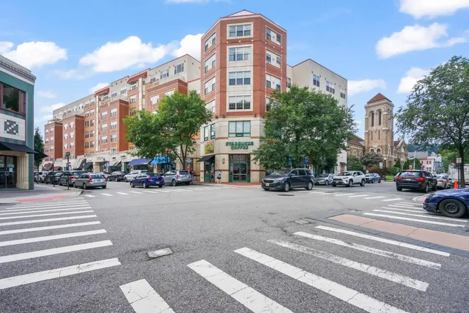 48 SOUTH PARK Street, Montclair, NJ 07042