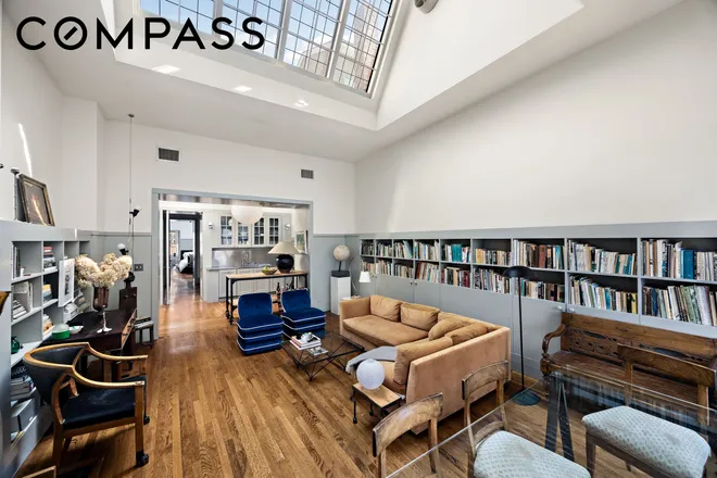 31 West 9th Street, New York, NY 10011