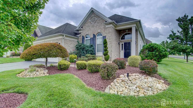 2 Troon Court, Regency, NJ 08831