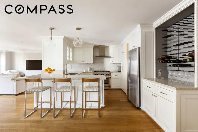 165 West 66th Street #8ZA, New York, NY 10023
