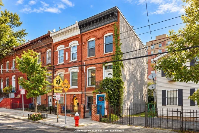 88 JEWETT Avenue, JC, Journal Square, NJ 07304