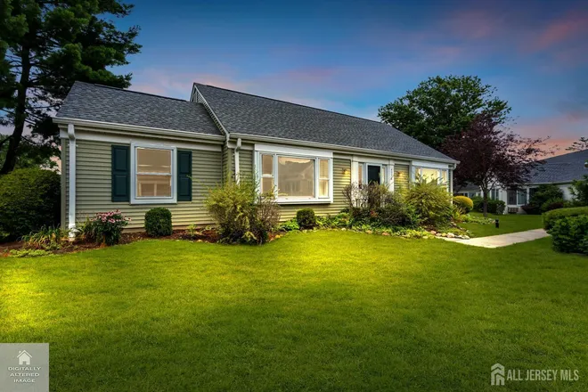 452-A Roxbury Lane, Rossmoor, NJ 08831