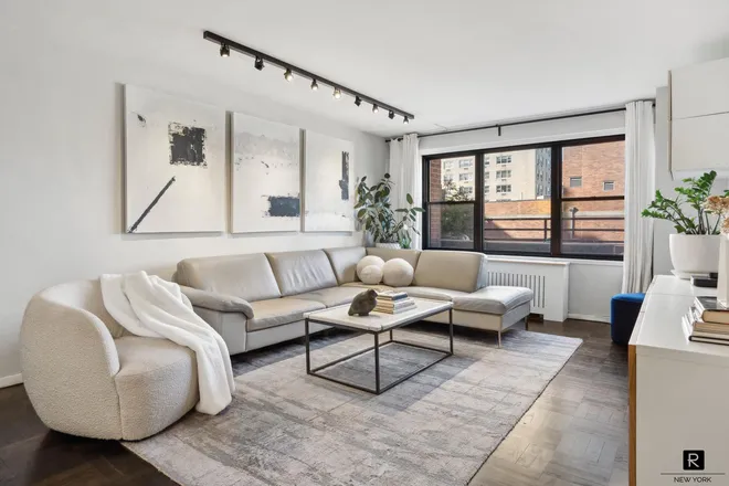 505 East 79th Street #17-D, New York, NY 10075