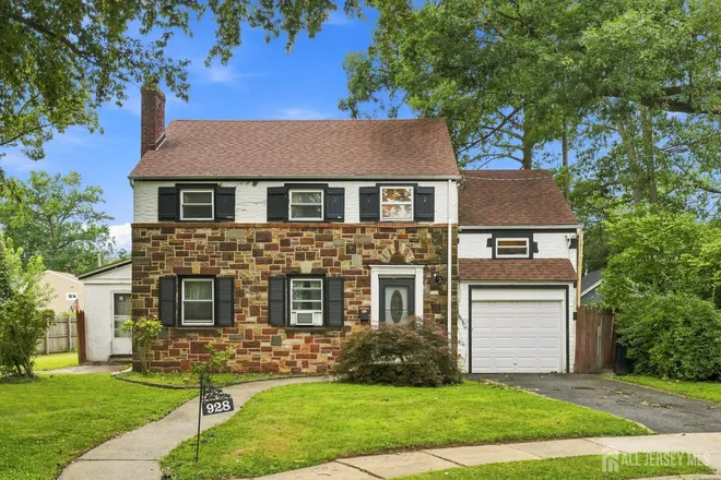 928 Beechwood Court, Cedarbrook Area, NJ 07060