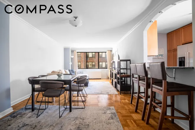 345 East 73rd Street #2B, New York, NY 10021