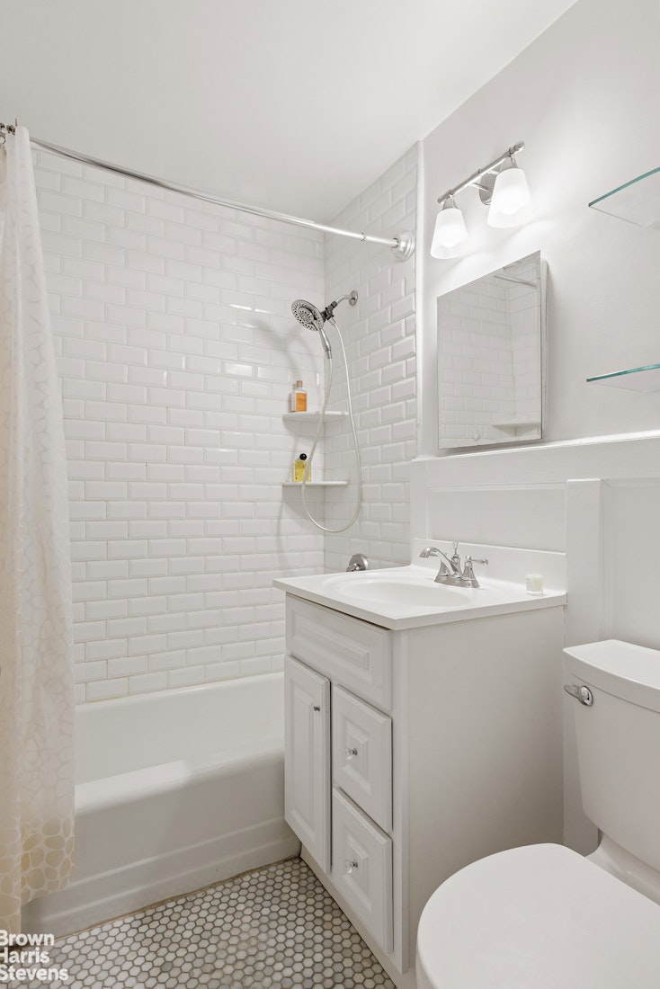 185 HALL Street #710, Clinton Hill, Brooklyn, NY 11205 - Property photo 2 of 7
