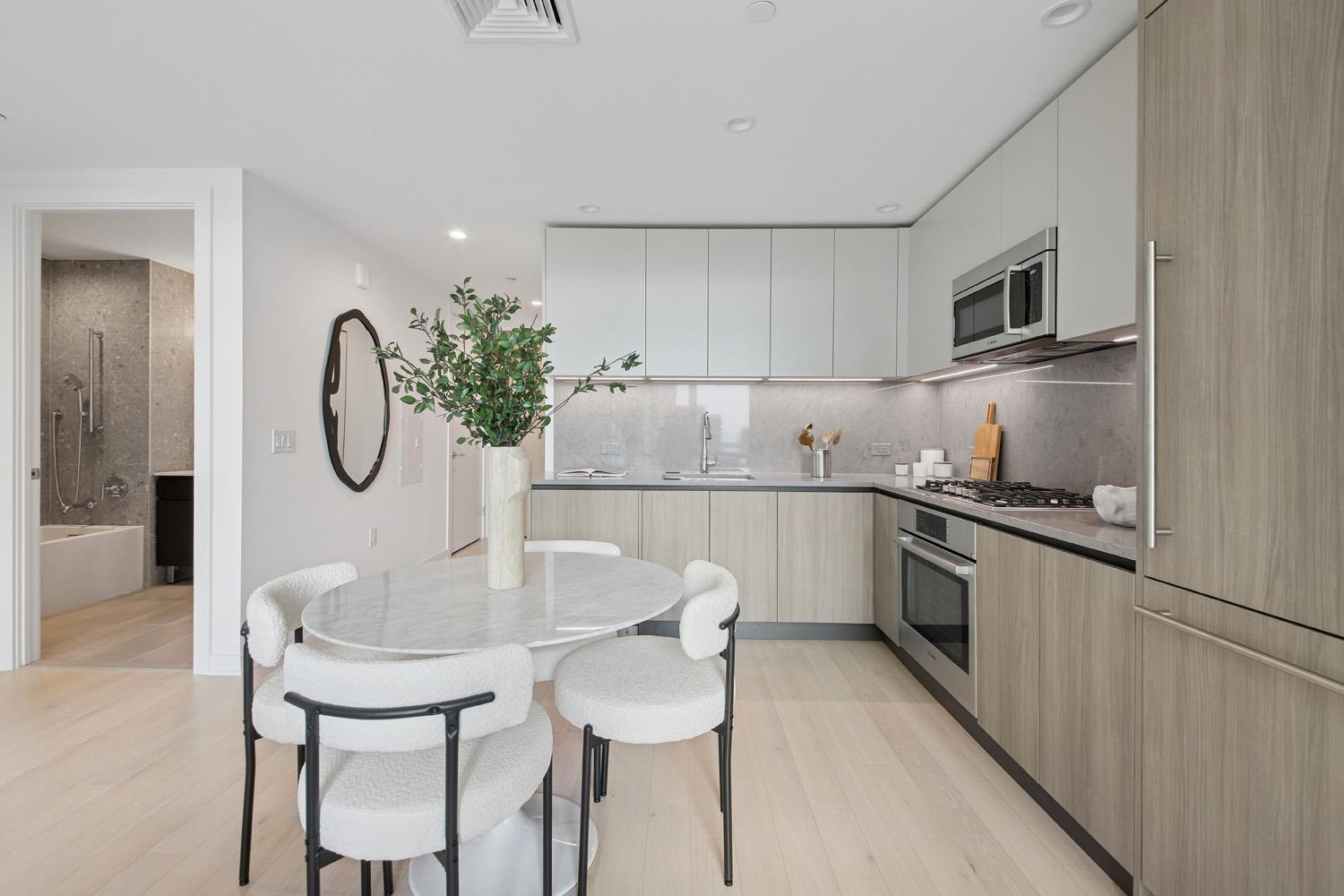 155 BAY Street, Jersey City, JC Downtown, NJ 07302 - Property photo 5 of 26