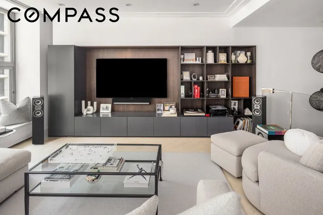 16 West 21st Street #8A, New York, NY 10010